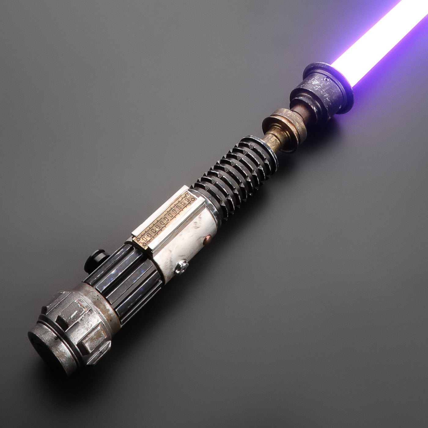 Mark - Two Weathered - KenJo Sabers - Premium RGB Baselit - Star Wars Lightsaber replica Jedi Sith - Best sabershop Europe - Nederland light sabers kopen -
